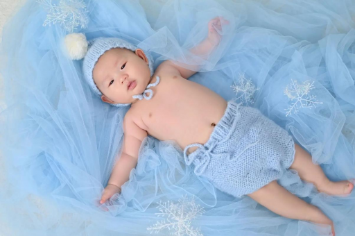 供卵包生男孩公司宝宝大便蛋花